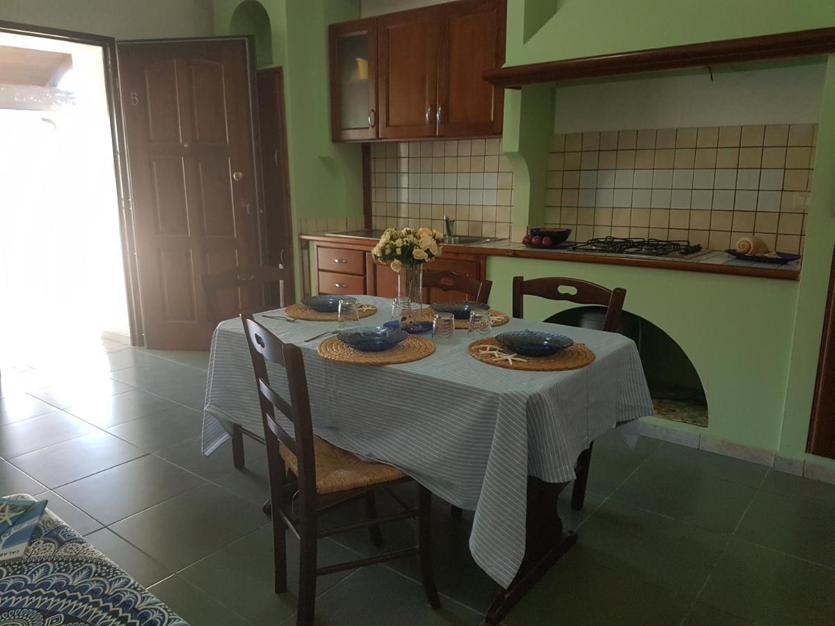 לה קסטלה Appartamento Le Castella מראה חיצוני תמונה