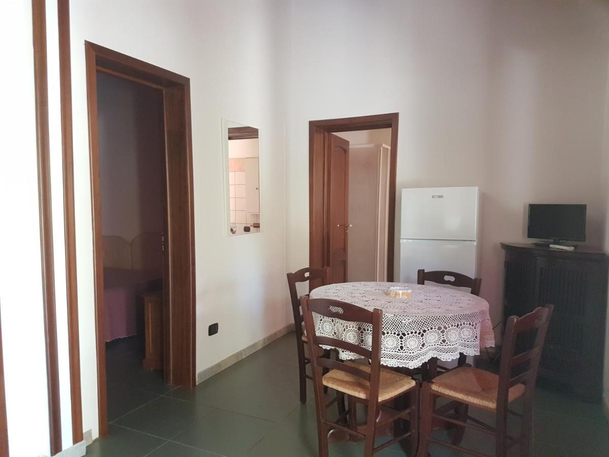 לה קסטלה Appartamento Le Castella מראה חיצוני תמונה